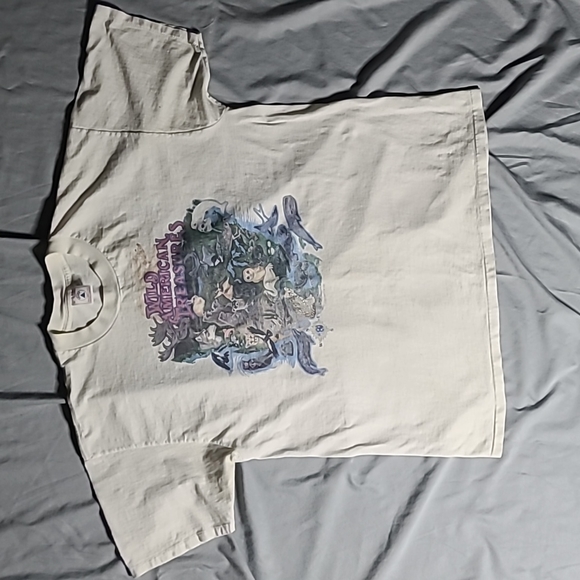 Vintage Tops - Vintage 1995 single stitch tshirt Wild American Treasures animals XL. Delta